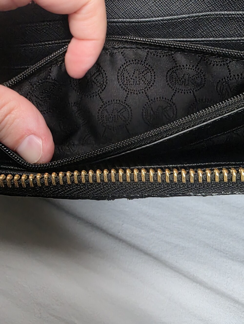 Michael Kors Black Saffiano Leather Zip Wallet with Gold Logo - Picture 8 of 15